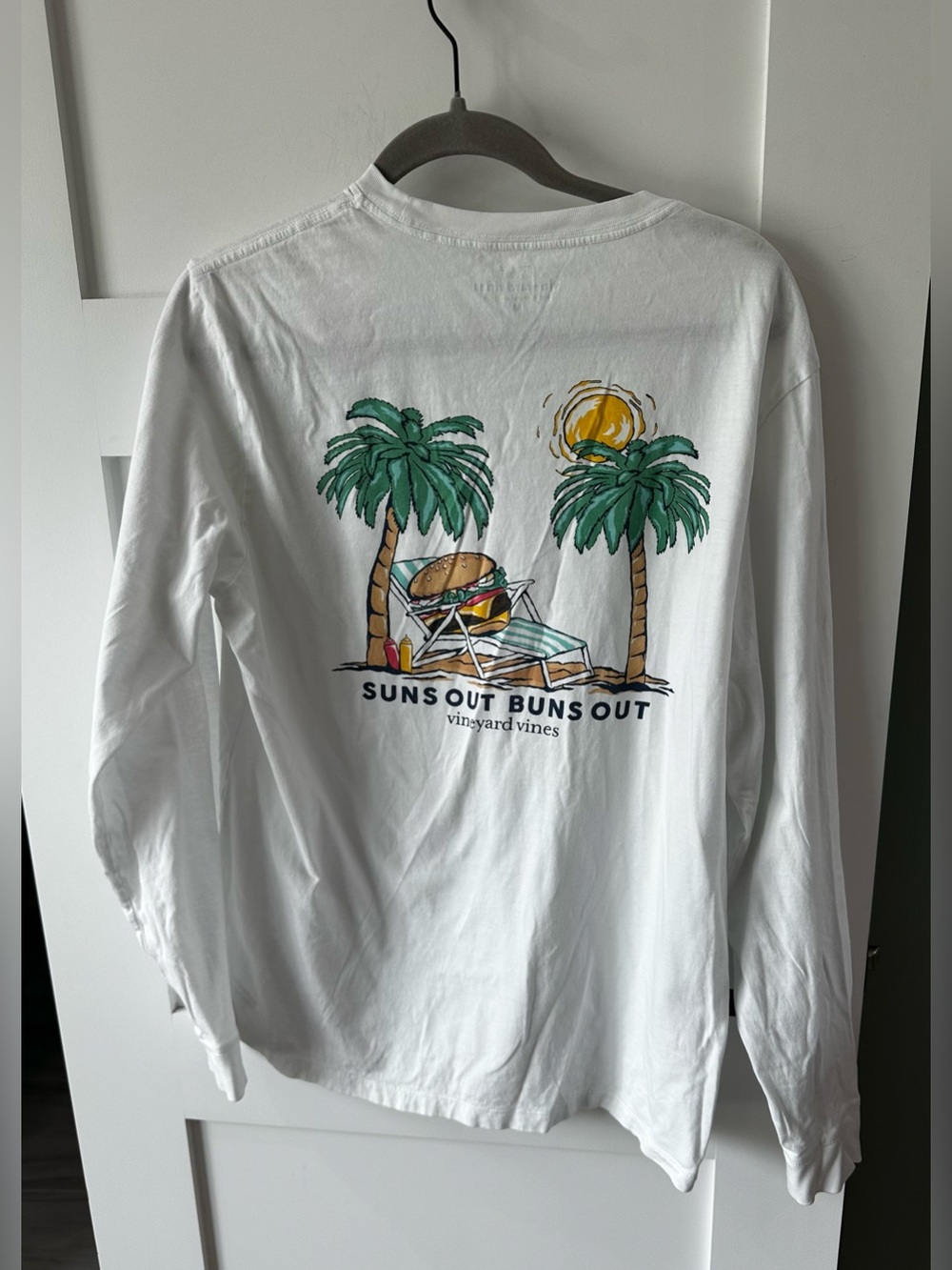 Vineyard Vines Limited Edition lmedium Long Sleeve white t shirt